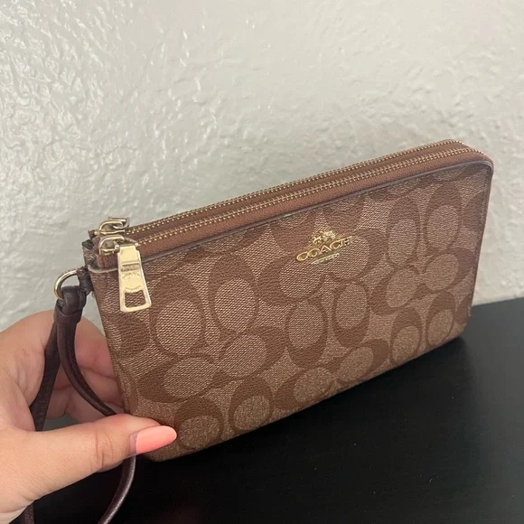 Coach Signature Canvas Double Zip Wallet Wristlet - Picture 4 of 11